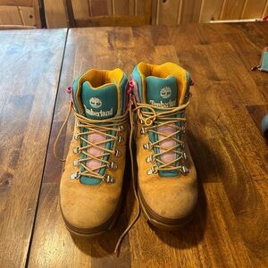 Timberland Tan and Teal Winter Boots